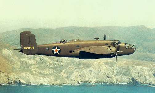 B-25 над побережьем Италии