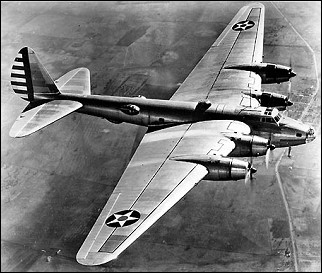 Boeing B-17C в полете