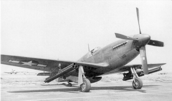 P-51B с трубными пусковыми установками НАР
